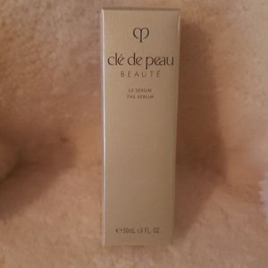 Cle de Peau Serum